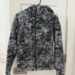 Lululemon Scuba Hoodie in black and white Masked Lace Starlight print